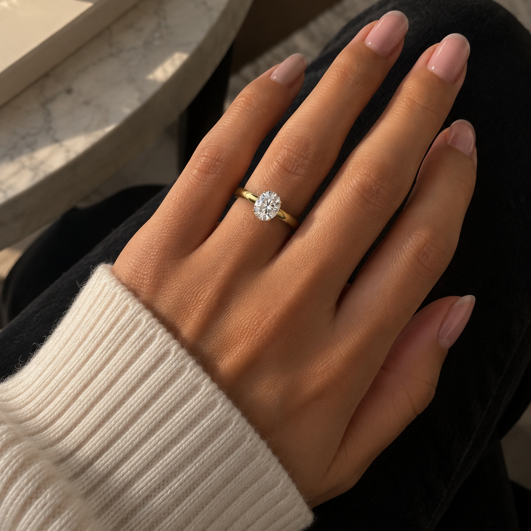Ringen Elara – 14K guld med moissanit