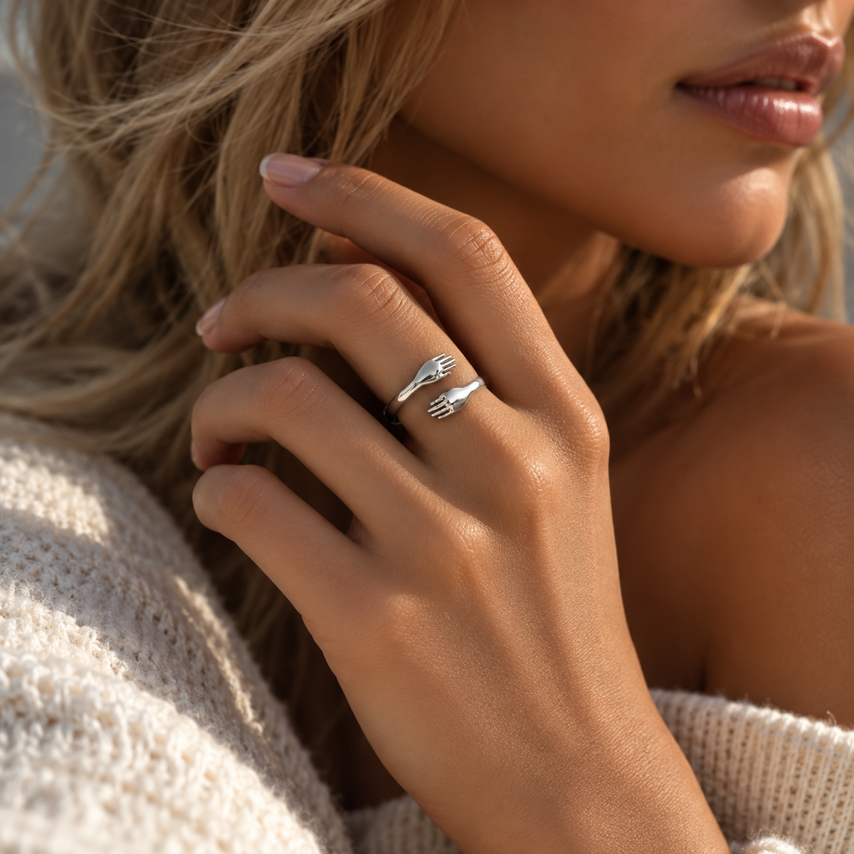 The Hug Ring